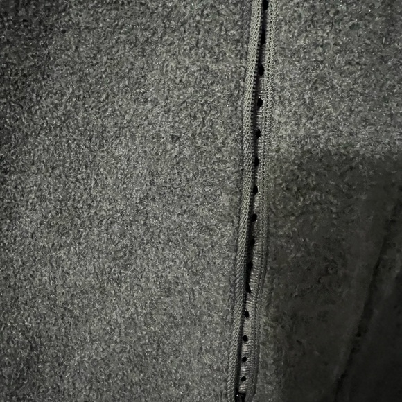 Patagonia Synchilla Charcoal Vest - Picture 4 of 5